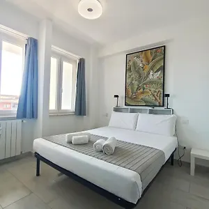 https://la-terrazza-sullappia.it-romehotels.com