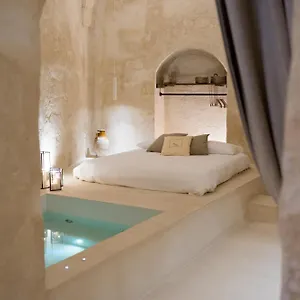 https://apt-il-suq-luxury.lecce-hotels.com